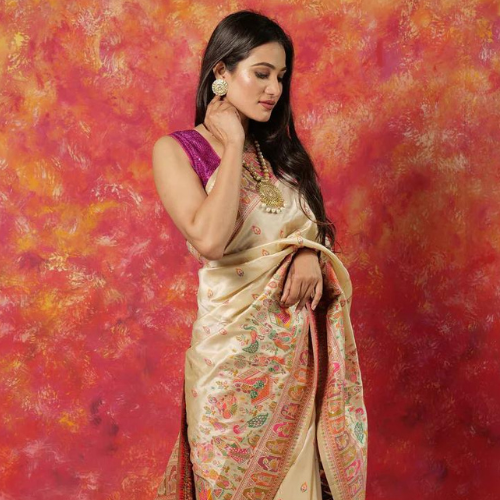 How to Select a Saree for a Date - Iraah.Store